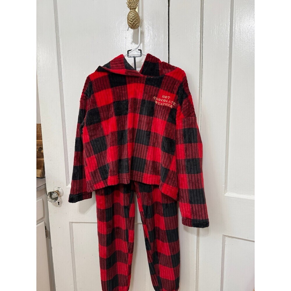 Joy spun women’s size, small, hot chocolate weather plaid outfit